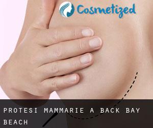 Protesi mammarie a Back Bay Beach